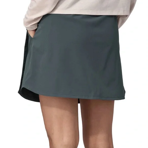Patagonia Women's Fleetwith Skort NWT - Picture 2 of 8
